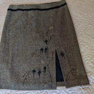 Skirt with embroidery
